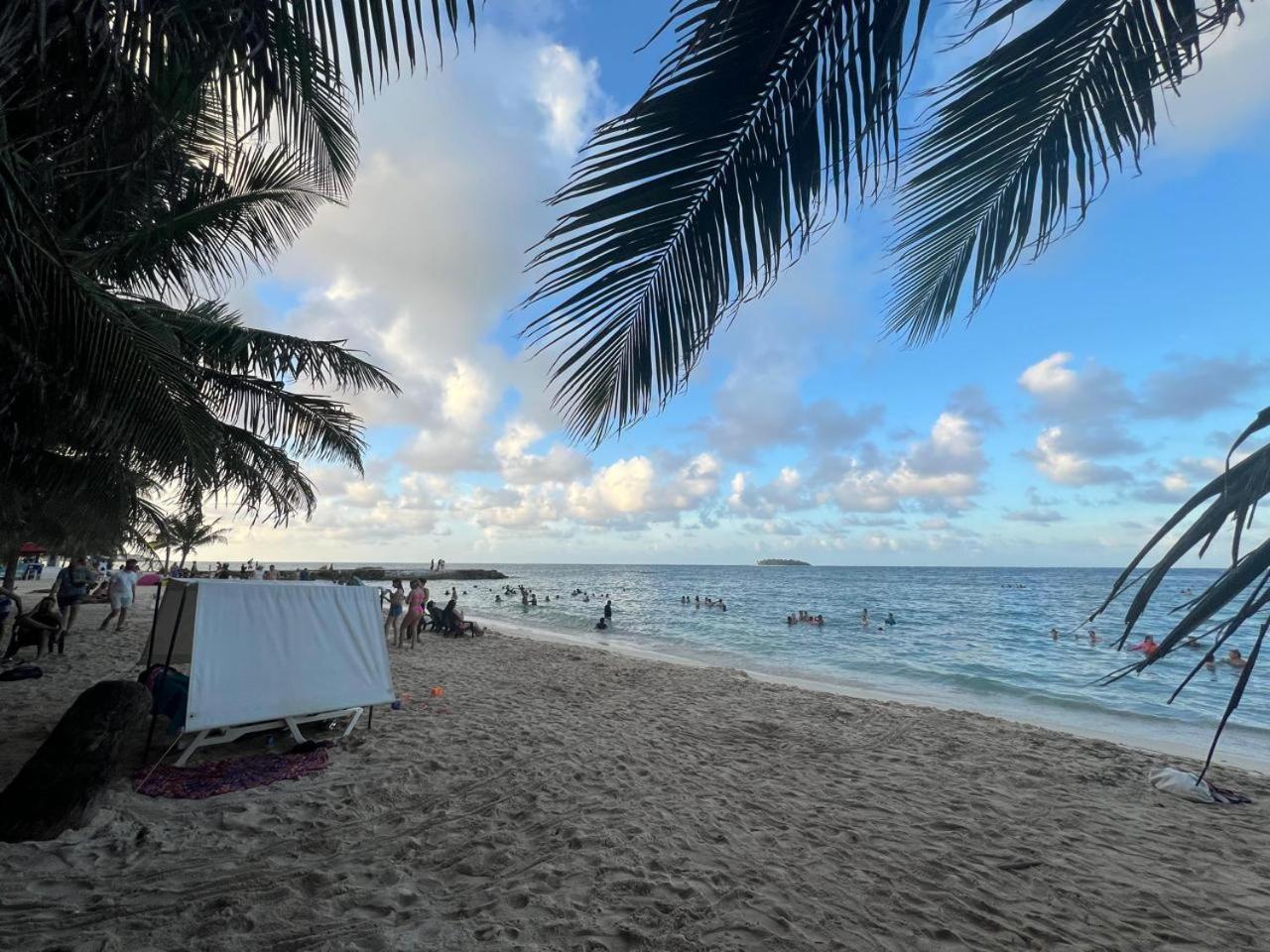 Apartaestudios Limsor Town Beach San Andres  Exterior photo